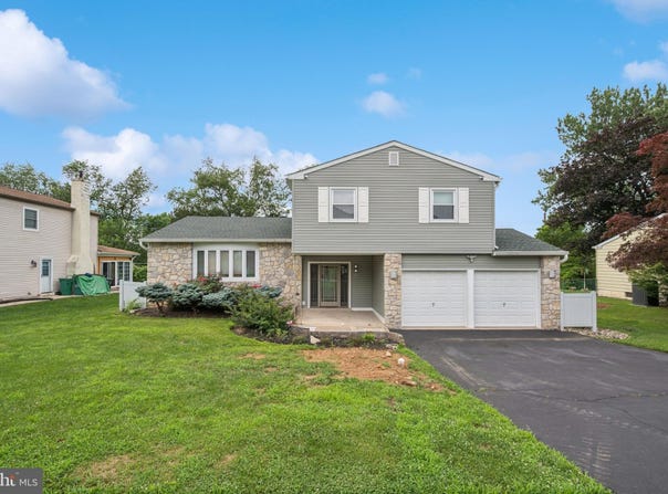 1300 CLOVER LANE, FEASTERVILLE TREVOSE, PA 19053
