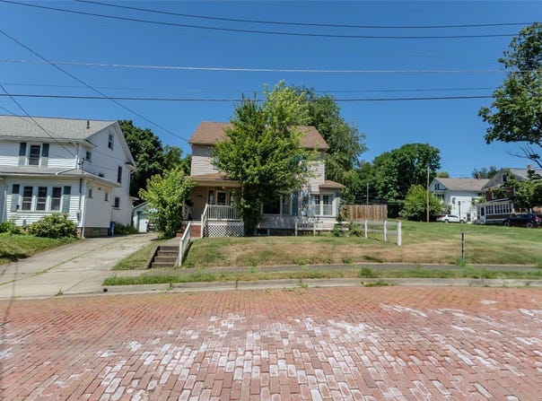 733 DAVENPORT Street, Meadville, PA 16335