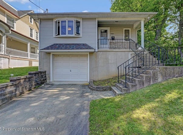 1307 Grandview Street, Dunmore, PA 18509