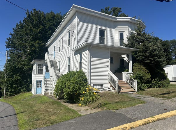 8 Pinette Avenue, Biddeford, ME 04005