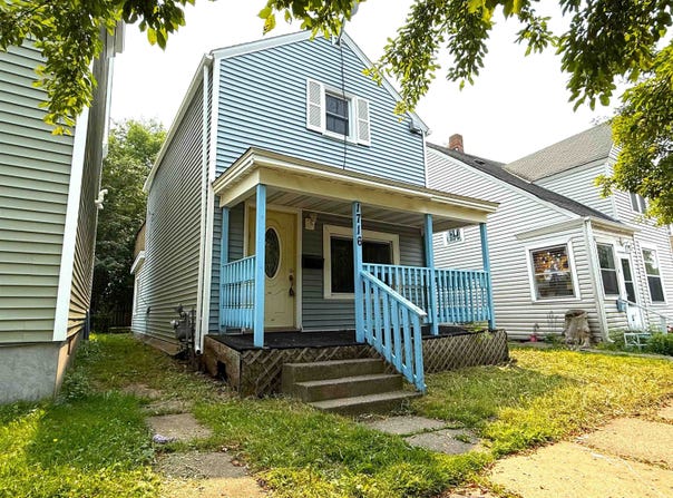 1716 N 22nd St, Superior, WI 54880