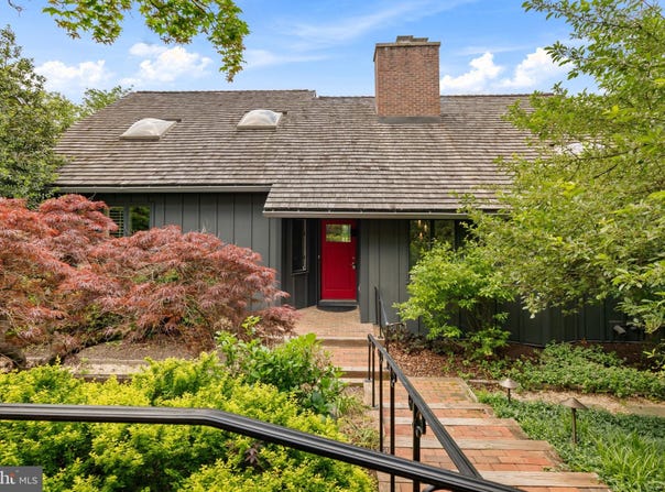 35 SOUTHRIDGE DRIVE, KENNETT SQUARE, PA 19348