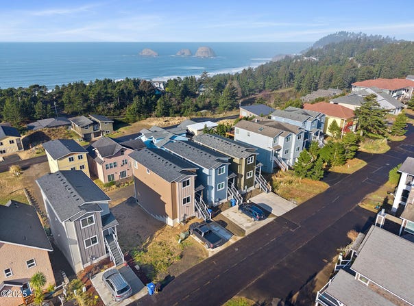 122 Reeder Street, Oceanside, OR 97134