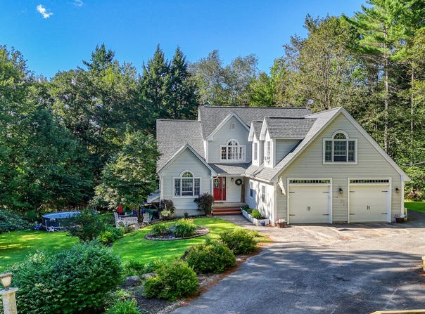 45 Pheasant Run Road, Belgrade, ME 04917