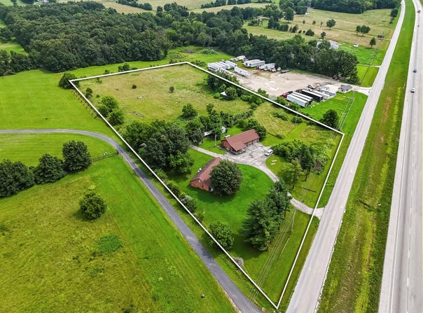 6971 E Farm Rd 104, Strafford, MO 65757