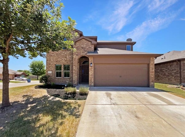 661 Cameron Way, Azle, TX 76020