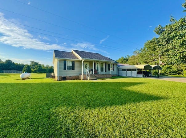 1062 Delmont Church Road, Cadiz, KY 42211