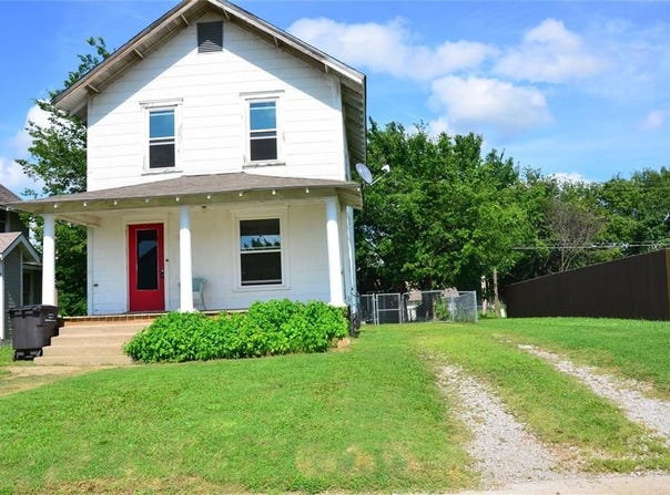 120 S Chickasaw Avenue, Bartlesville, OK 74003