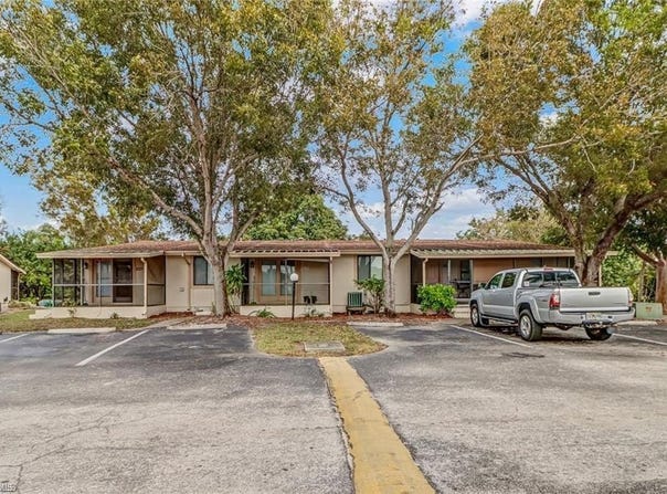 5218 Treetops, NAPLES, FL 34113