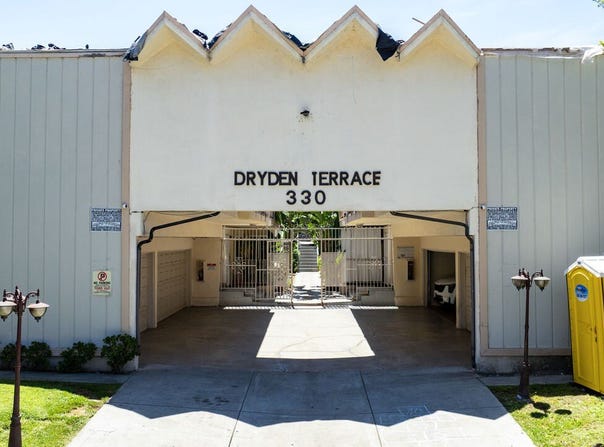 330 E Dryden St, Glendale, CA 91207