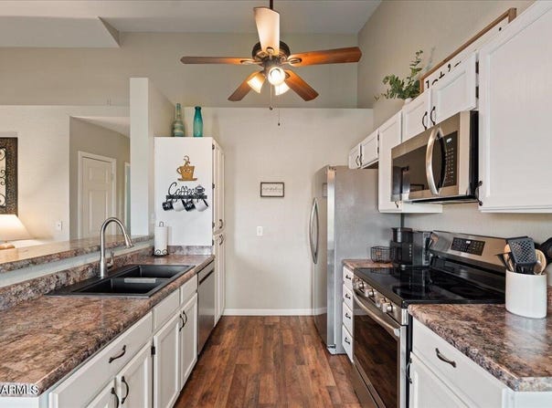 5230 E BROWN Road, Mesa, AZ 85205