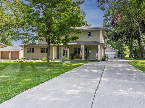 51520 Bedford, New Baltimore, MI 48047