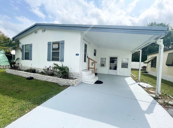 256  Queen Mary Loop, Lakeland, FL 33805
