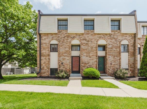 49 Druid Hill Court, Carmel, IN 46032