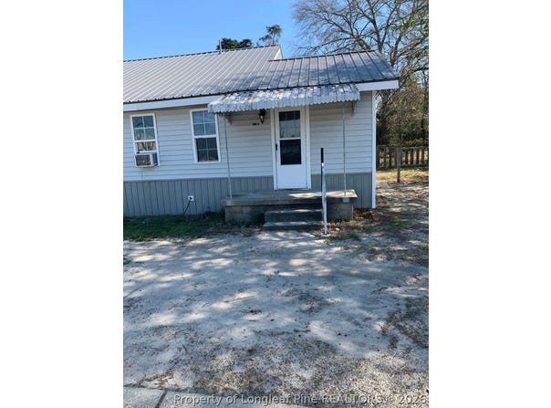 100 Spring Avenue, Spring Lake, NC 28390
