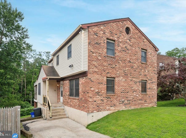 329 FRANCIS DRIVE, HAVERTOWN, PA 19083