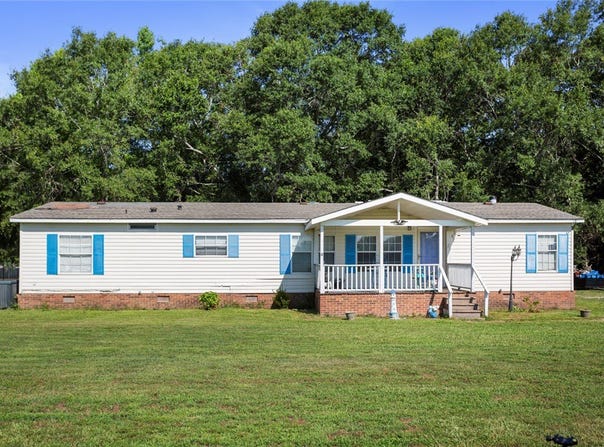 202 Pete Armstrong Road, Honea Path, SC 29654