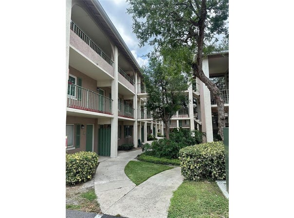 109 OYSTER BAY CIRCLE, ALTAMONTE SPRINGS, FL 32701