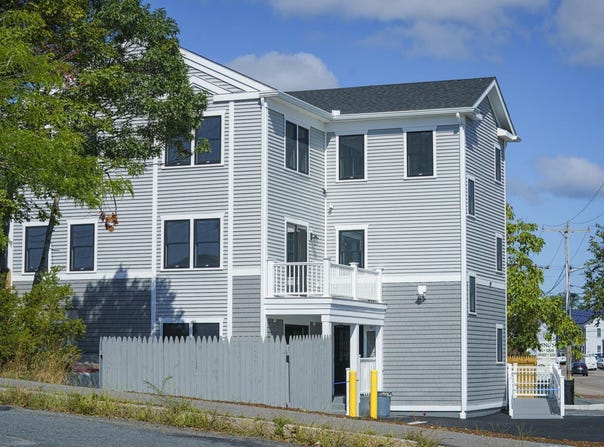49 Center Street, Hyannis, MA 02601