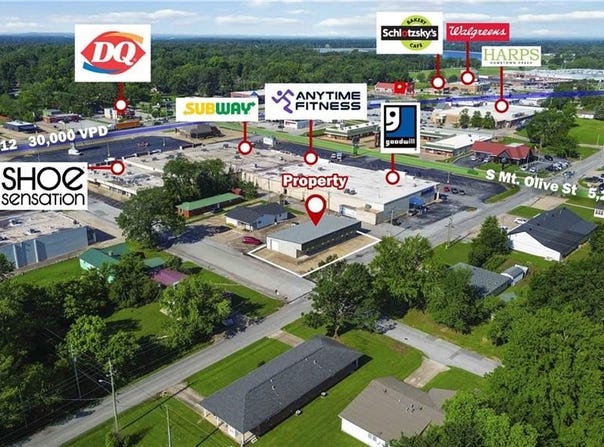 196  E Kenwood  ST, Siloam Springs, AR 72761