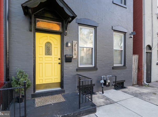 460 S QUEEN STREET, LANCASTER, PA 17603