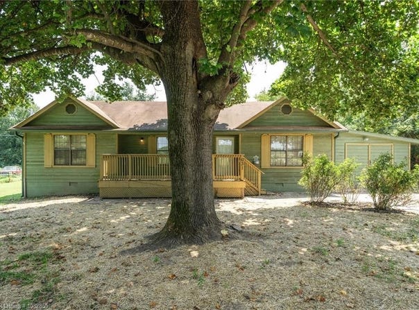 631 Mays Branch  RD, Van Buren, AR 72956