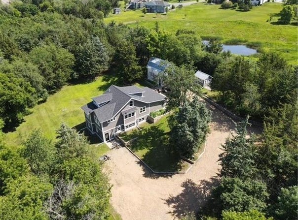 601 Kingsway Drive, Le Sueur, MN 56058