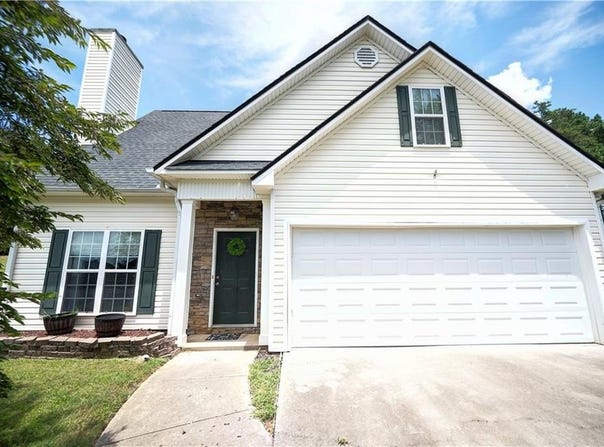 50 Hopkins Farm Drive, Adairsville, GA 30103