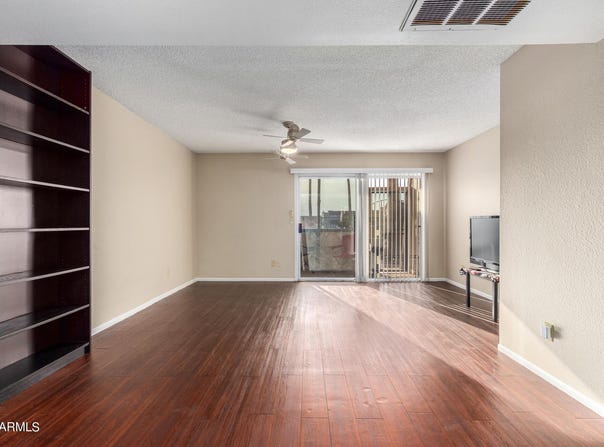 1601 W SUNNYSIDE Drive, Phoenix, AZ 85029