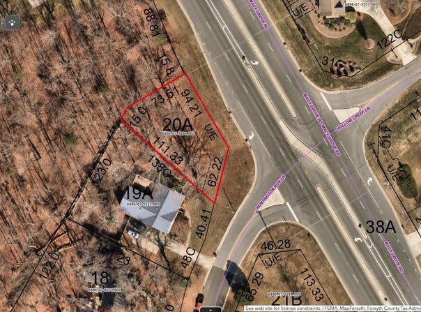999 Huntington Run Lane, Kernersville, NC 27284