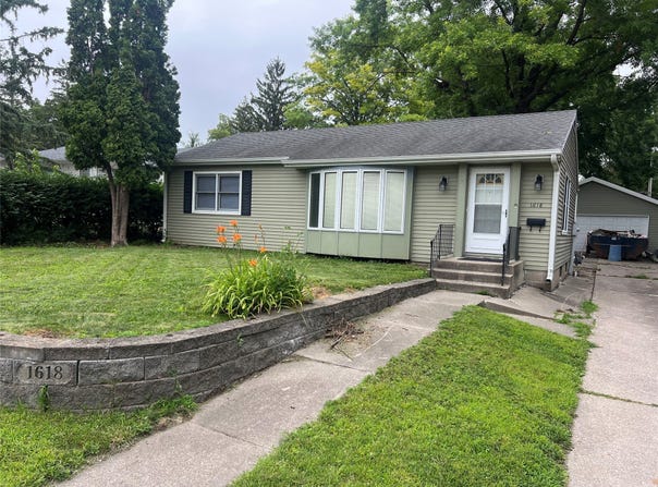 1618 Douglas Avenue, Ames, IA 50010
