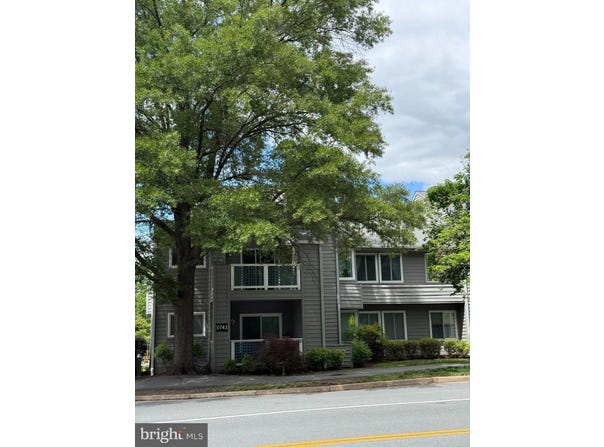 11743 SUMMERCHASE Circle, RESTON, VA 20194