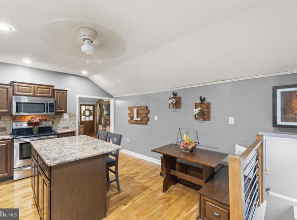 171 SINKING SPRING LANE, GORE, VA 22637