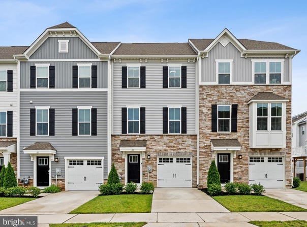 101 HAMILTON COURT, PENNSAUKEN, NJ 08110
