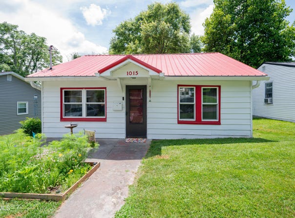 1015 Montgomery Street, Johnson City, TN 37604