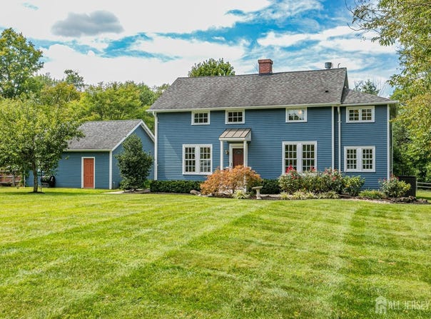 10 Old Nursery Lane, South Brunswick, NJ 08540