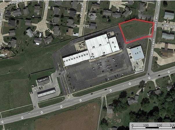 3 Winfield Plaza Drive, Winfield, MO 63389