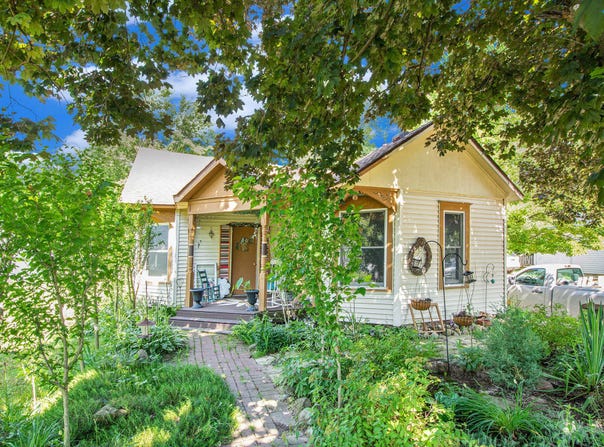 141 Sherman Street, Brooklyn, MI 49230