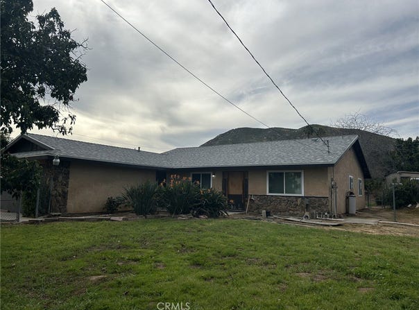 12146 La Cadena, Colton, CA 92324
