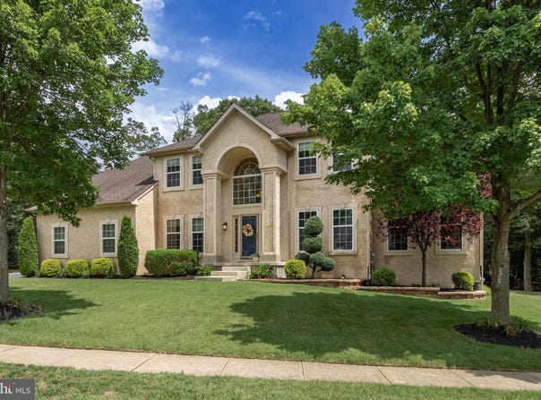 1 LONGFELLOW LANE, HAINESPORT, NJ 08036