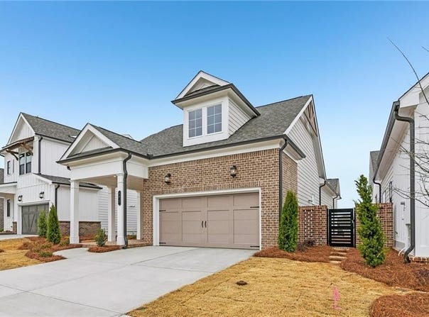 172 Herring Drive, Hoschton, GA 30548