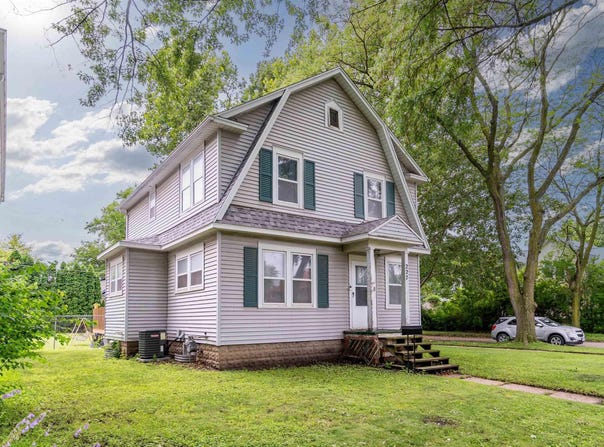 227 Home Park Boulevard, Waterloo, IA 50701