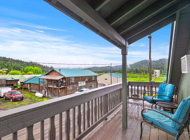 105 Main Street, Elk River, ID 83827