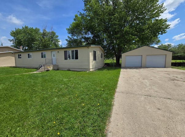215 WEST 7TH  ST, Redfield, SD 57469