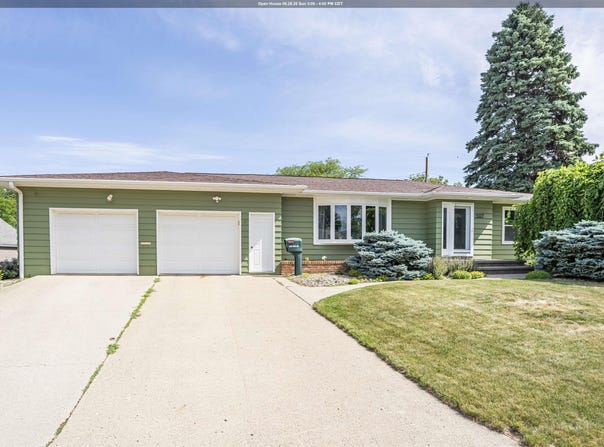 507 Lee Dr, LeMars, IA 51031