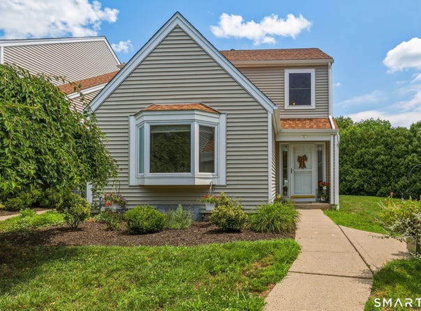 51 Brentwood Drive, Wallingford, CT 06492