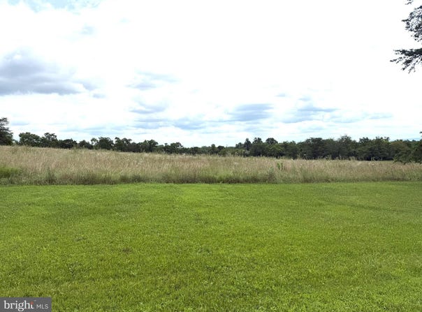 HILLVIEW DRIVE, CARLISLE, PA 17015