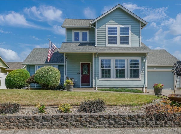 1237 Mayanna DR, Woodburn, OR 97071