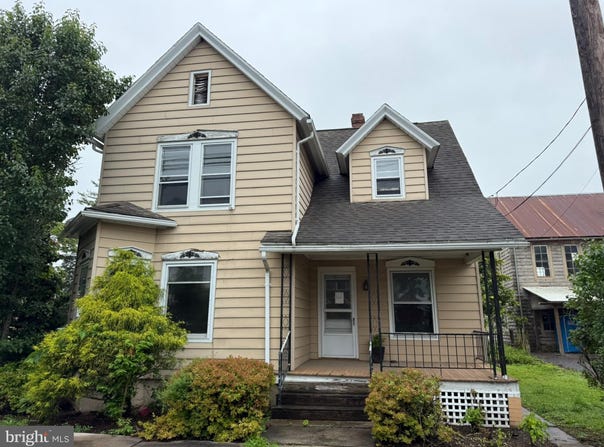 77 SPRING STREET, BEAVER SPRINGS, PA 17812
