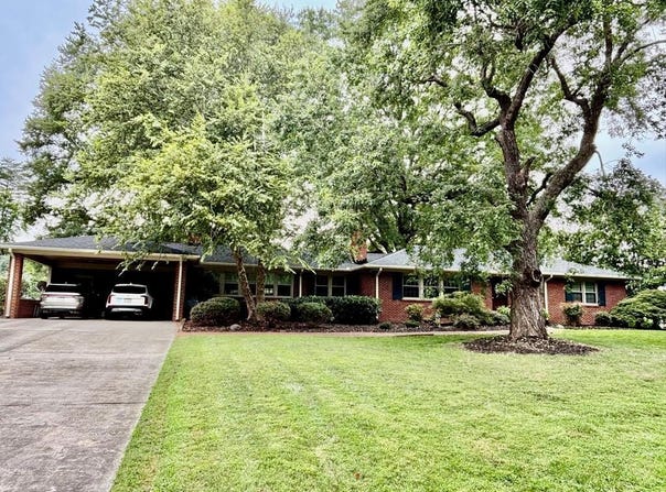 701 Fourth Ave, Ext., Farmville, VA 23901